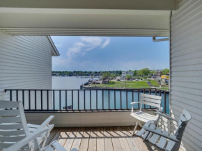 357 Edgewater Inn